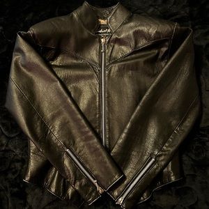 cropped leather jackettt, made in mexico.